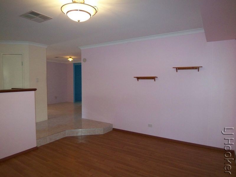 8 Meda Close, Greenfields WA 6210