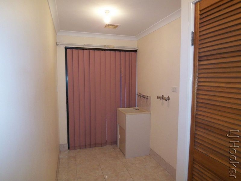 8 Meda Close, Greenfields WA 6210