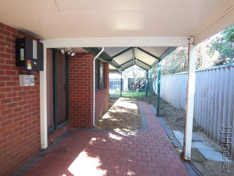 8 Meda Close, Greenfields WA 6210