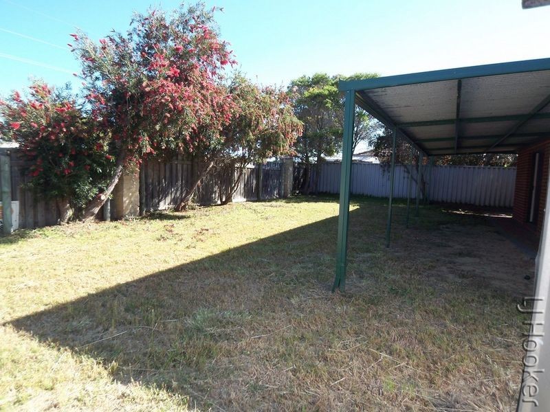 8 Meda Close, Greenfields WA 6210