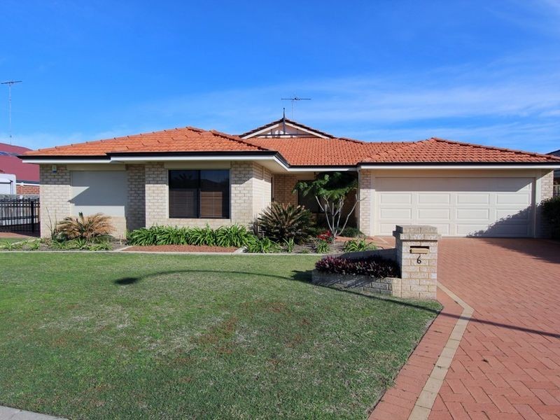 6 Malibu Point, Halls Head WA 6210