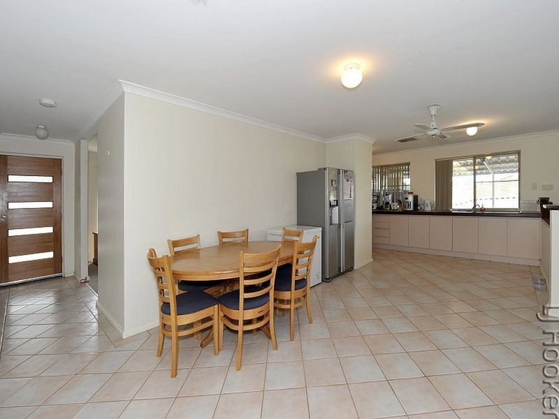 26 Casuarina Drive, Halls Head WA 6210