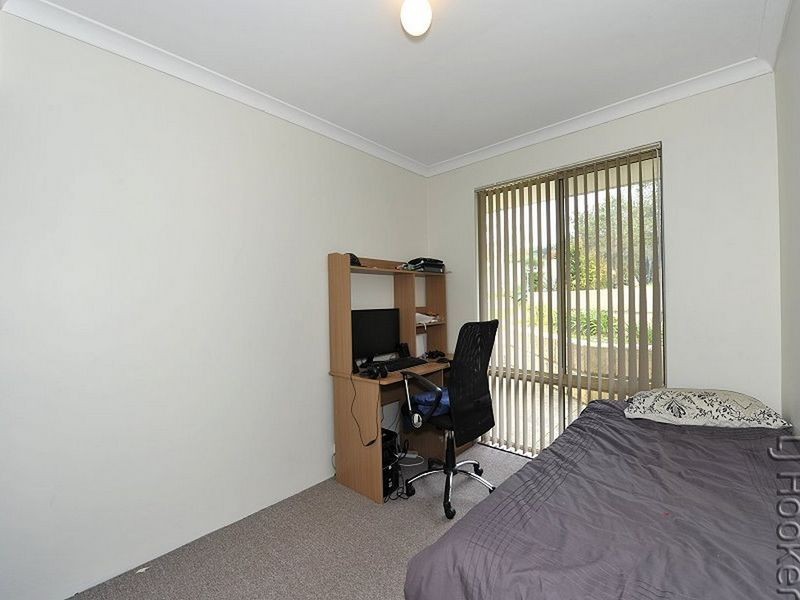 26 Casuarina Drive, Halls Head WA 6210