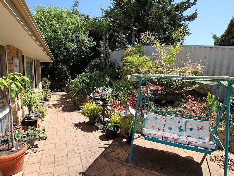 14 Malabor Mews, Halls Head WA 6210