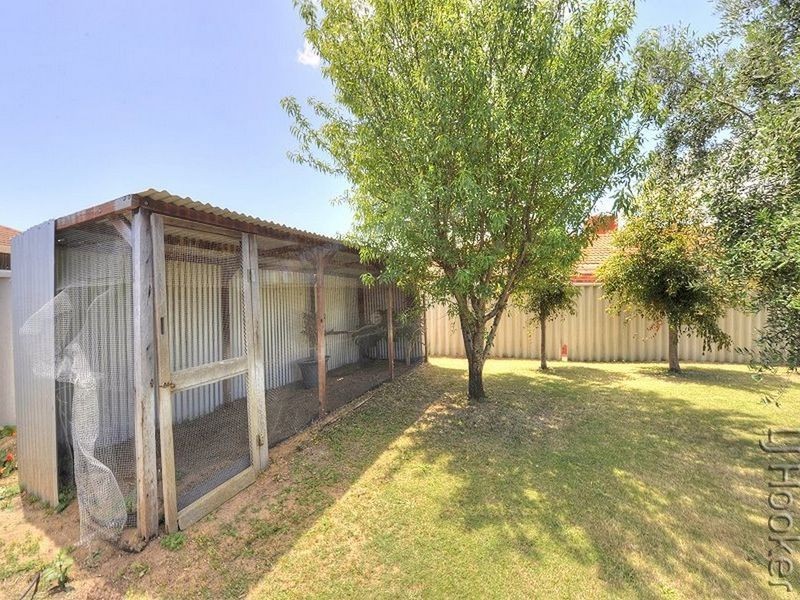 25 Kookaburra Drive, Greenfields WA 6210