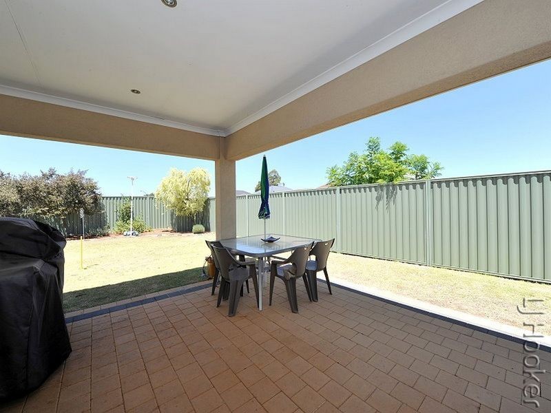 44 Bibbulmun Meander, Ravenswood WA 6208