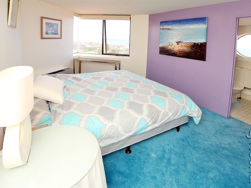 28/6A Valley Road, Halls Head WA 6210