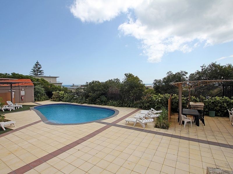 28/6A Valley Road, Halls Head WA 6210