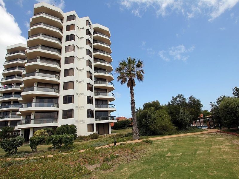 28/6A Valley Road, Halls Head WA 6210