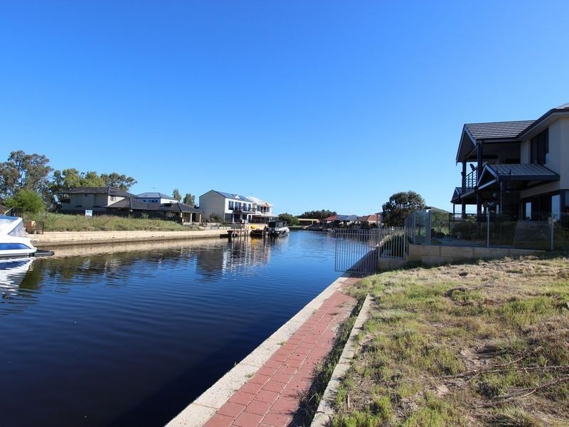 21 Batavia Quays, South Yunderup WA 6208
