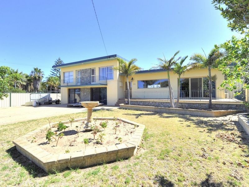 82 Leighton Road, Halls Head WA 6210