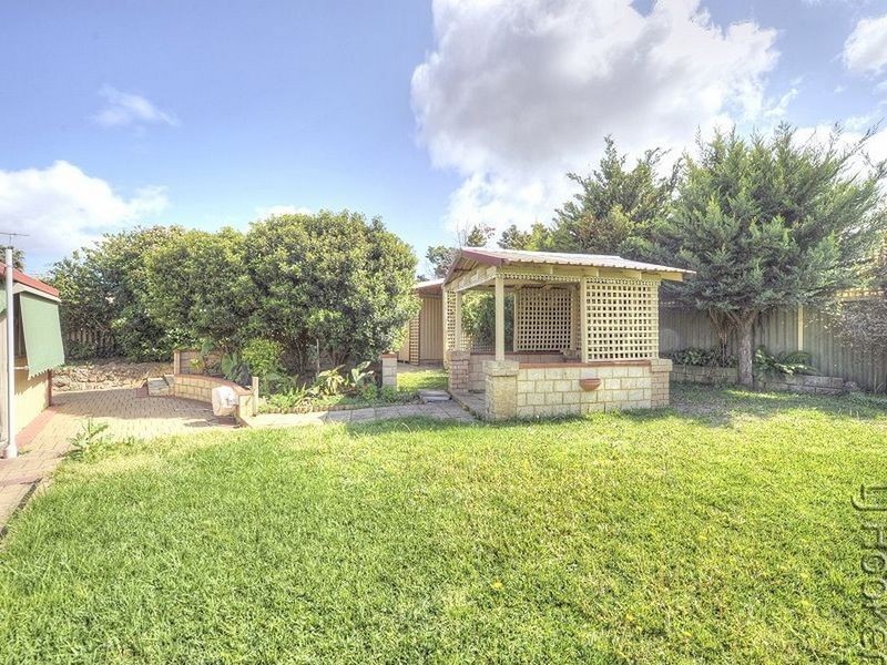 79 Mississippi Drive, Greenfields WA 6210