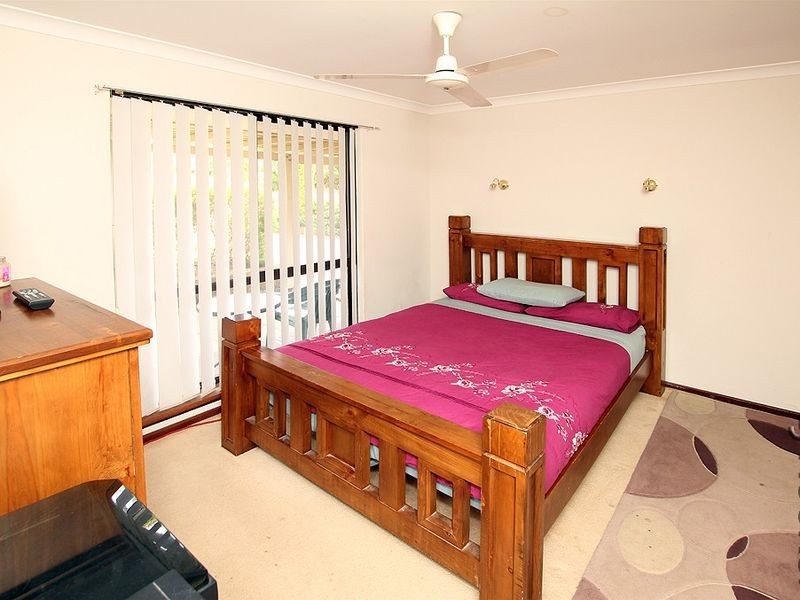 12 Sandford Crescent, Halls Head WA 6210