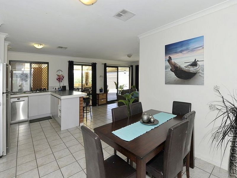47 Coodanup Drive, Dudley Park WA 6210