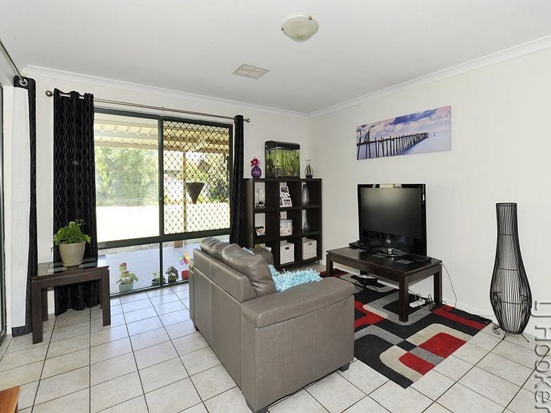 47 Coodanup Drive, Dudley Park WA 6210