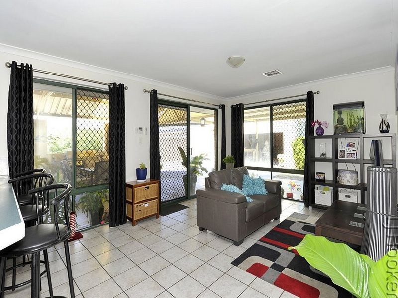 47 Coodanup Drive, Dudley Park WA 6210