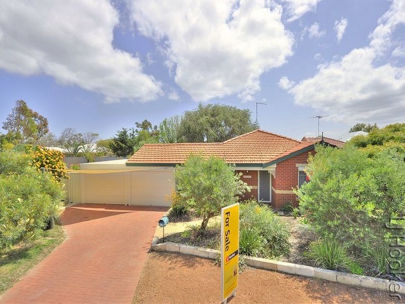 10 Railton Place, Dudley Park WA 6210