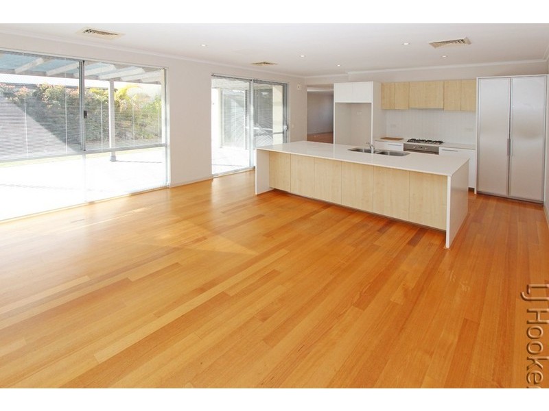 3 Arcot Court, Meadow Springs WA 6210