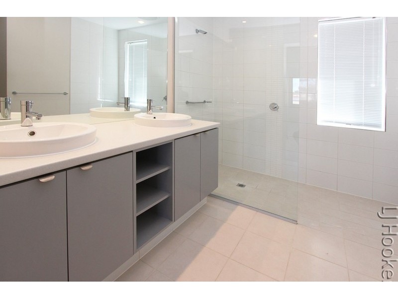 3 Arcot Court, Meadow Springs WA 6210