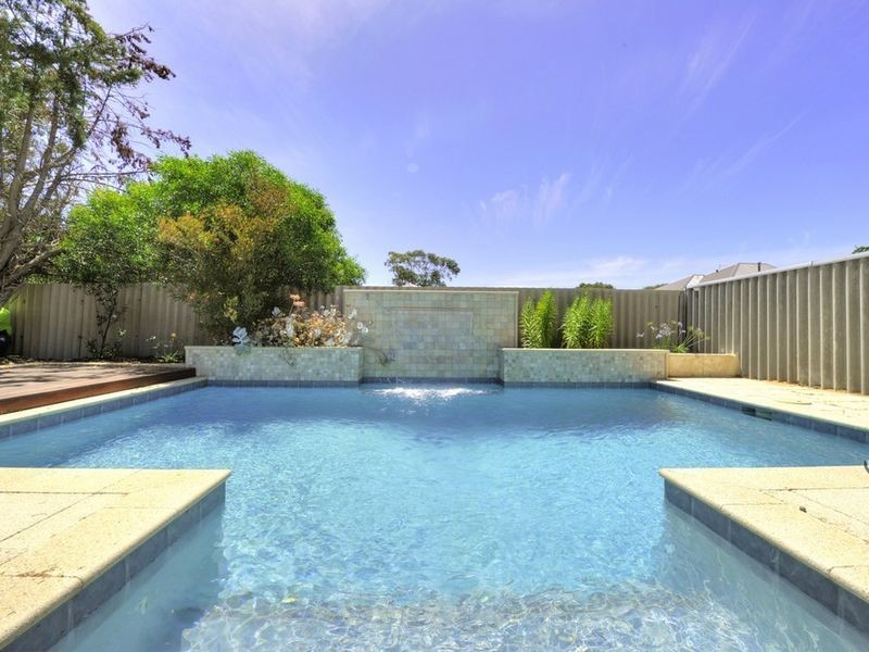 20 Shayne Street, Halls Head WA 6210