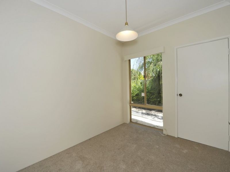 20 Shayne Street, Halls Head WA 6210