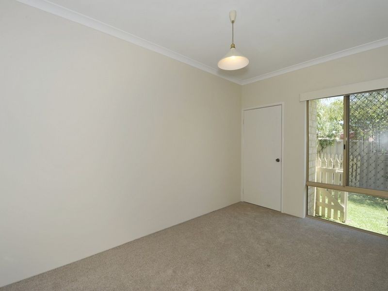 20 Shayne Street, Halls Head WA 6210