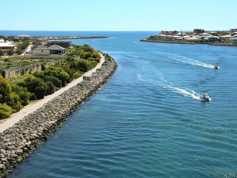 9 Merrivale Street, Wannanup WA 6210