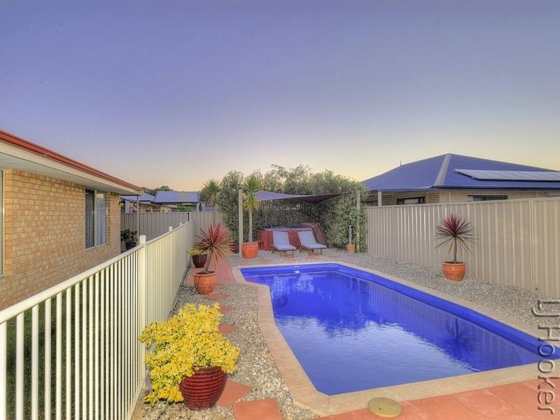 43 Donnybrook Turn, Dawesville WA 6211