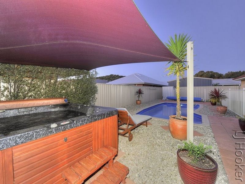 43 Donnybrook Turn, Dawesville WA 6211