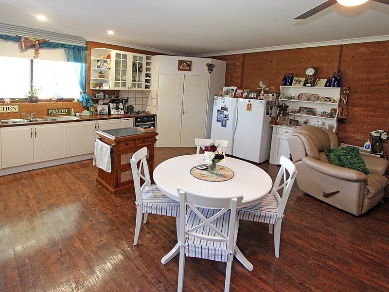 735 Southern Estuary Road, Lake Clifton WA 6215