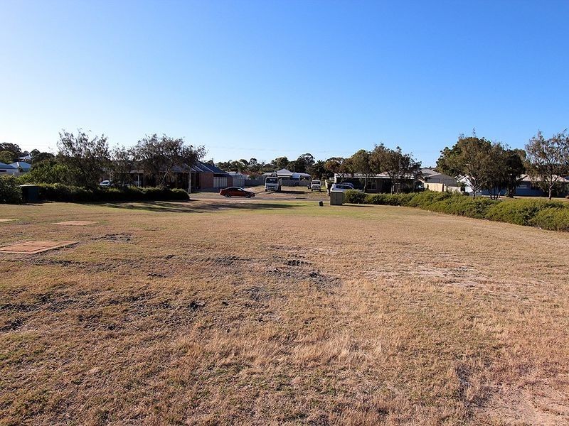 28 Queen Parade, Wannanup WA 6210