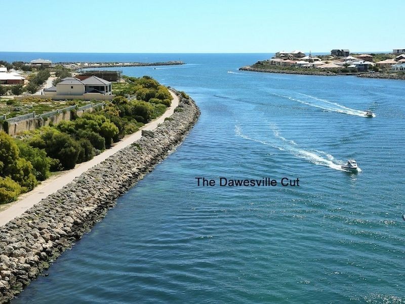 28 Queen Parade, Wannanup WA 6210