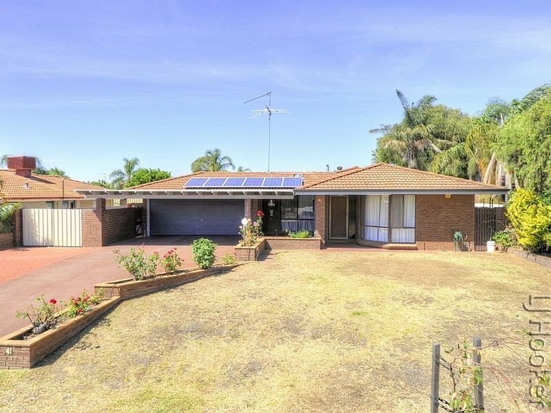 41 Peelwood Parade, Halls Head WA 6210