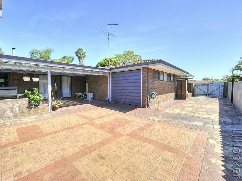 41 Peelwood Parade, Halls Head WA 6210