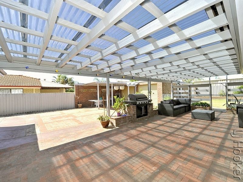 41 Peelwood Parade, Halls Head WA 6210