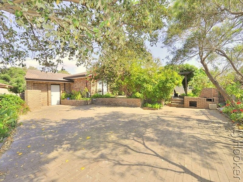 8 Driftwood Road, Silver Sands WA 6210