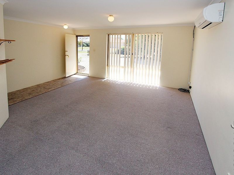 95A Peelwood Parade, Halls Head WA 6210