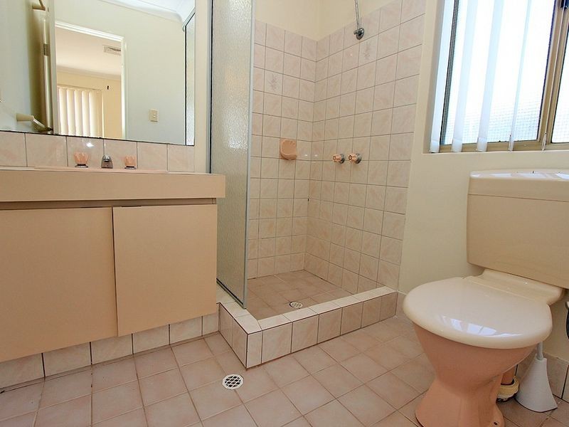 95A Peelwood Parade, Halls Head WA 6210