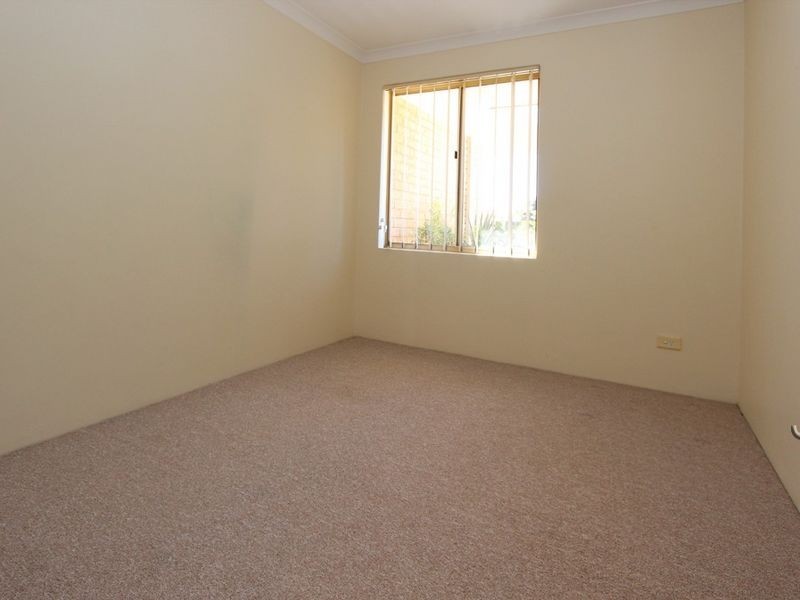 95A Peelwood Parade, Halls Head WA 6210