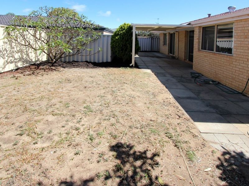95A Peelwood Parade, Halls Head WA 6210