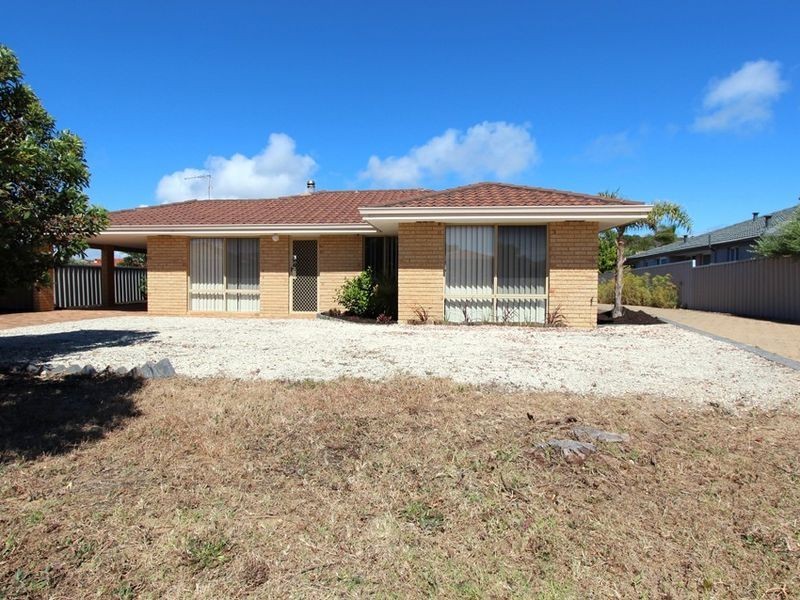 95A Peelwood Parade, Halls Head WA 6210