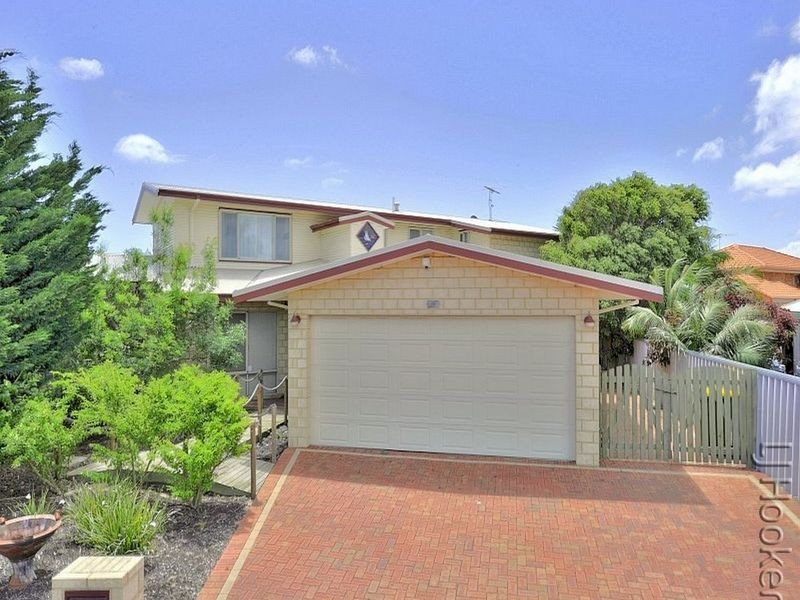 11 Chennile Vista, Halls Head WA 6210