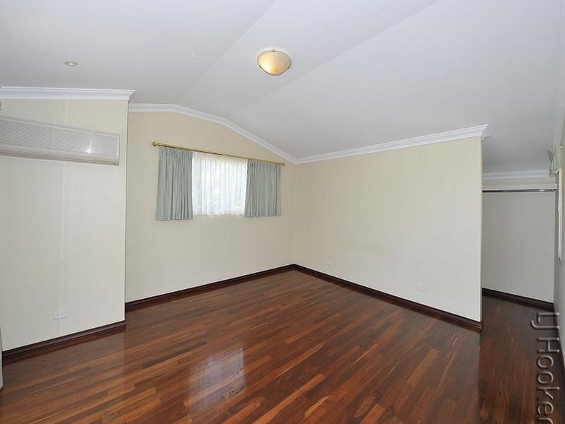 11 Chennile Vista, Halls Head WA 6210