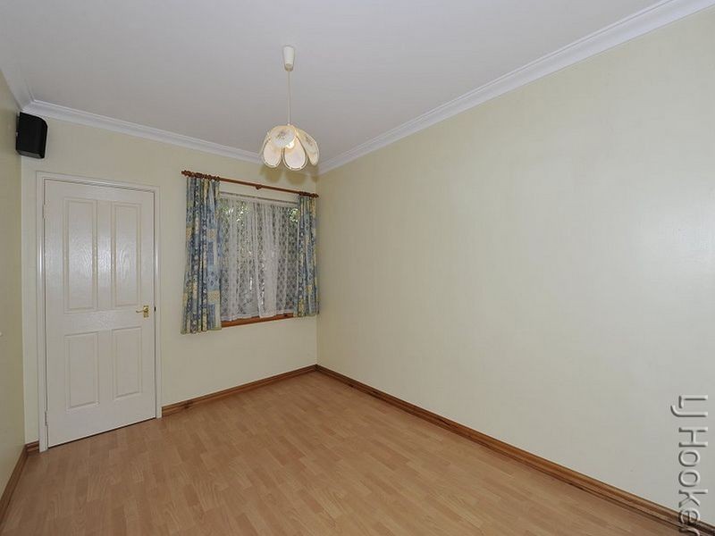 11 Chennile Vista, Halls Head WA 6210