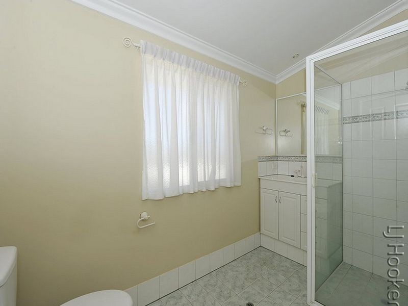 11 Chennile Vista, Halls Head WA 6210