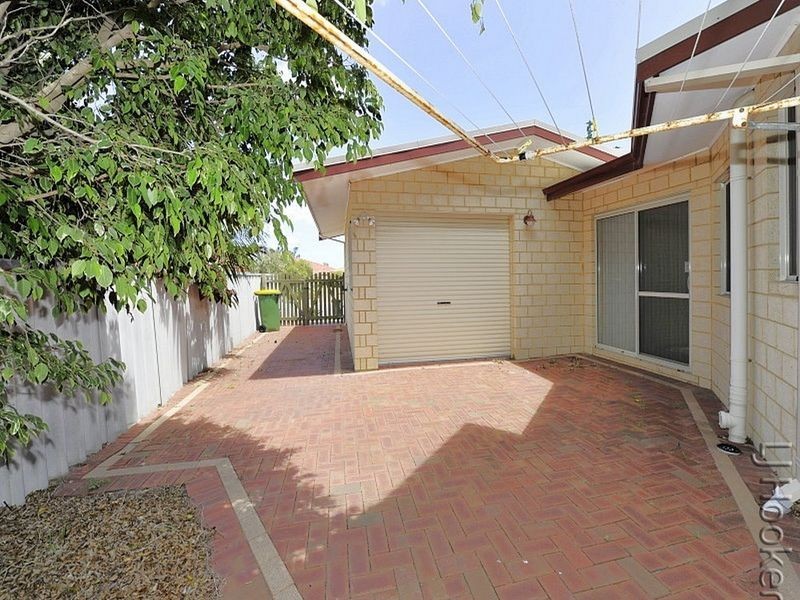 11 Chennile Vista, Halls Head WA 6210