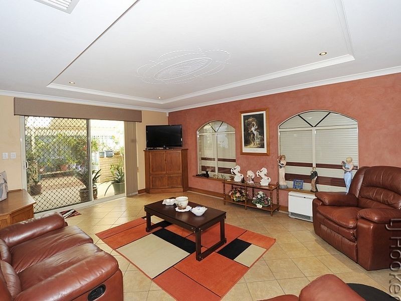 65 Erica Street, Coodanup WA 6210