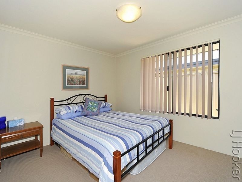 20 Moorhen Green, Dudley Park WA 6210