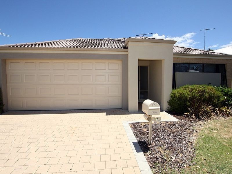 12 Illyarrie Avenue, Falcon WA 6210