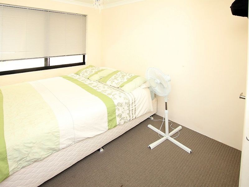 12 Illyarrie Avenue, Falcon WA 6210